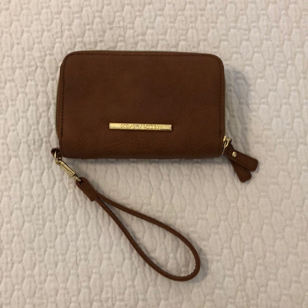 Steve Madden Wristlet